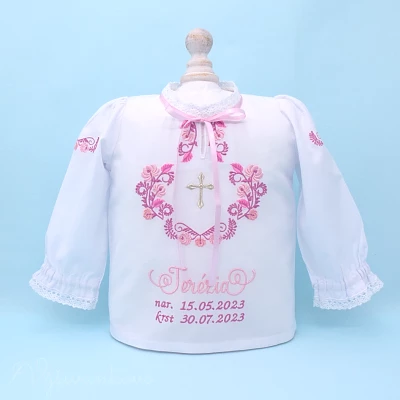Folklórna košieľka na krst