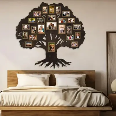 Family Heritage Memory Tree with 24 Photoframes